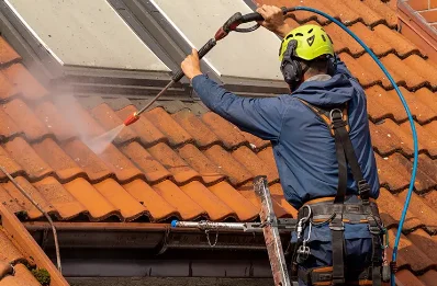 Démoussage et hydrofuge de toiture à Cauvicourt